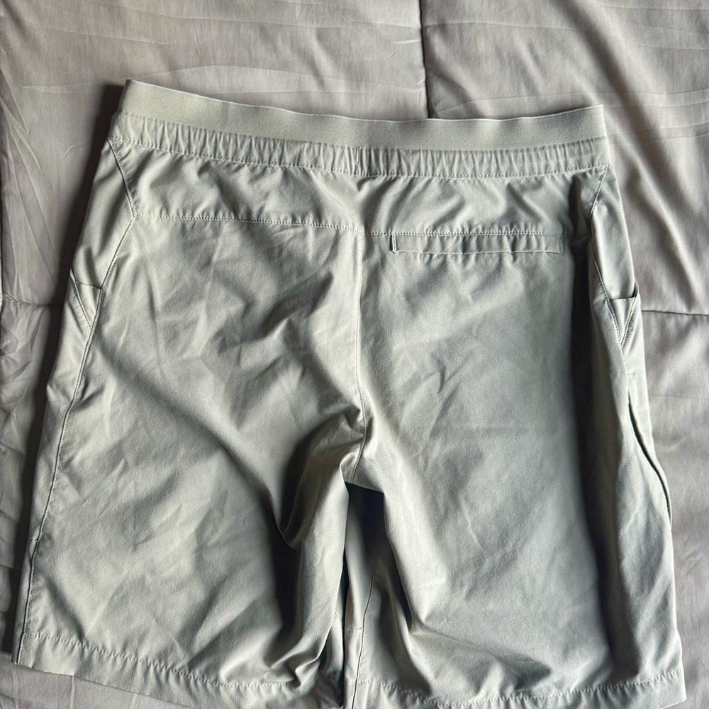 The North Face Men’s Shorts Sz. 32 - Picture 2 of 4